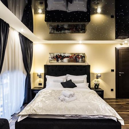 Madison Inn Suites - Wilson'S Square Belgrad Exterior foto