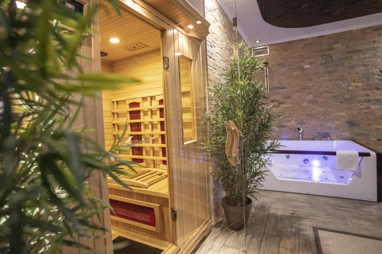 Madison Inn Suites - Wilson'S Square Belgrad Exterior foto
